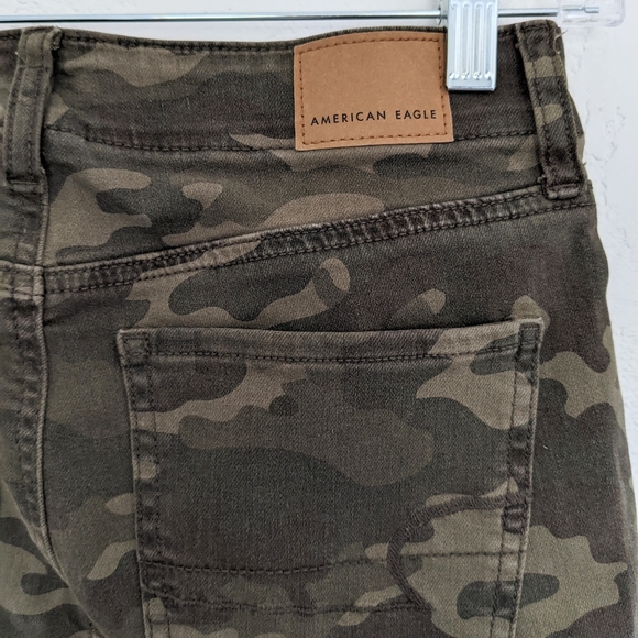 American Eagle Camouflage High Rise Jegging JeansCrop Green Pockets Size 4 - Picture 11 of 13